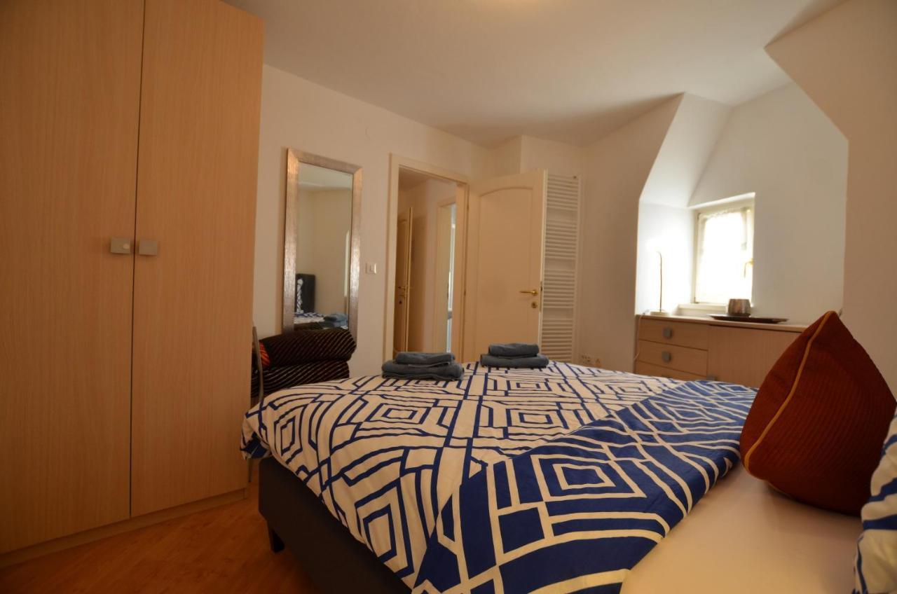 Stella 2 Sea View Apartment Ρόβινι Εξωτερικό φωτογραφία